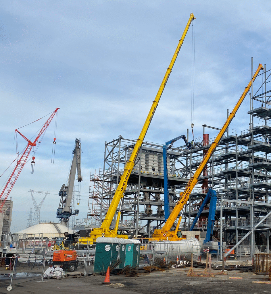 Wood chip feeding and dosing system